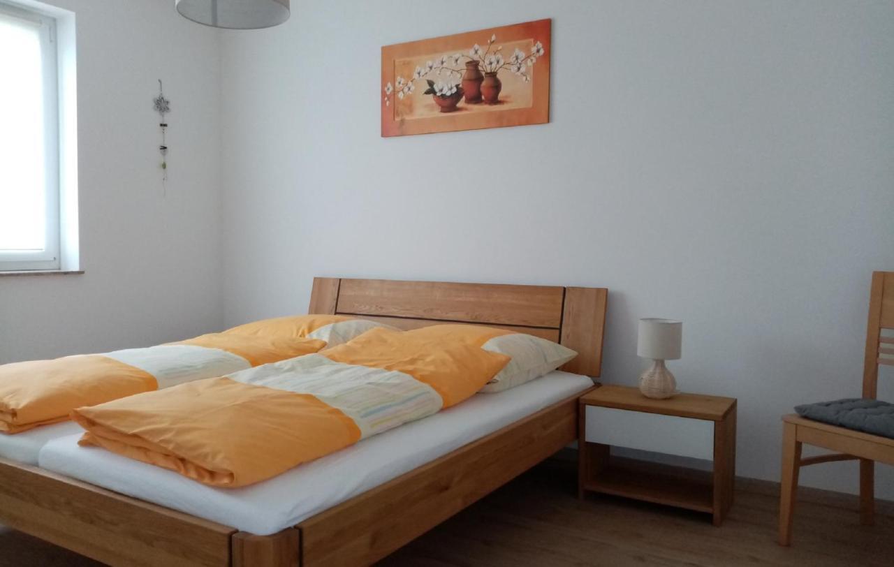 ווייקרסהיים Ferienwohnung Taubertraum מראה חיצוני תמונה